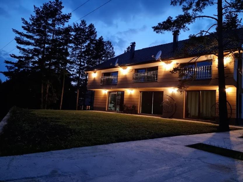 Apartmani Nevena Divcibare Ngoại thất bức ảnh