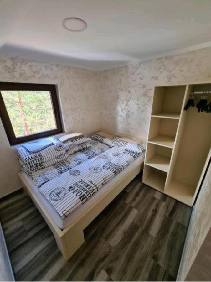 Apartmani Nevena Divcibare Ngoại thất bức ảnh